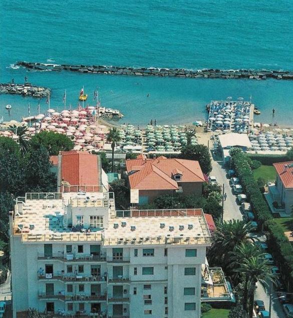 Casavacanze Internazionale Aparthotel Diano Marina